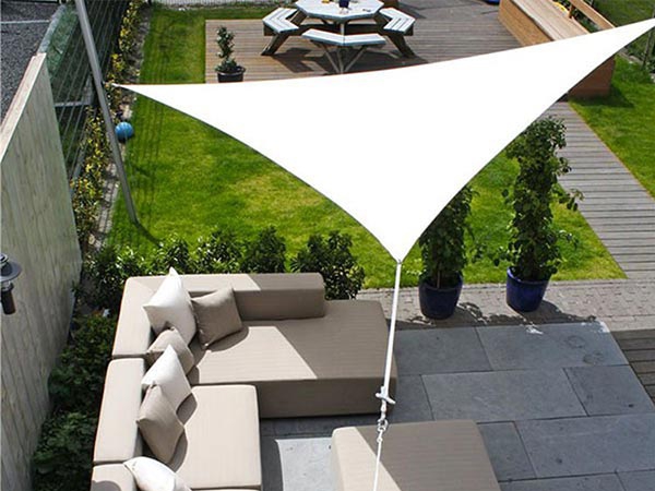 Chinese Factory Fashion Design Custom Size Color Triangle Shade Sail for backyard